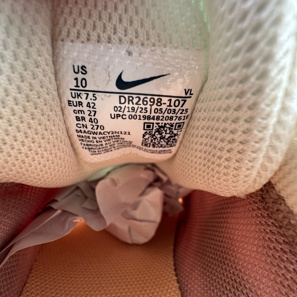 Nike Run Swift 3 Shoes Womens 10 White Sail Orange Chalk Sneakers DR2698 107 NEW - Picture 8 of 12